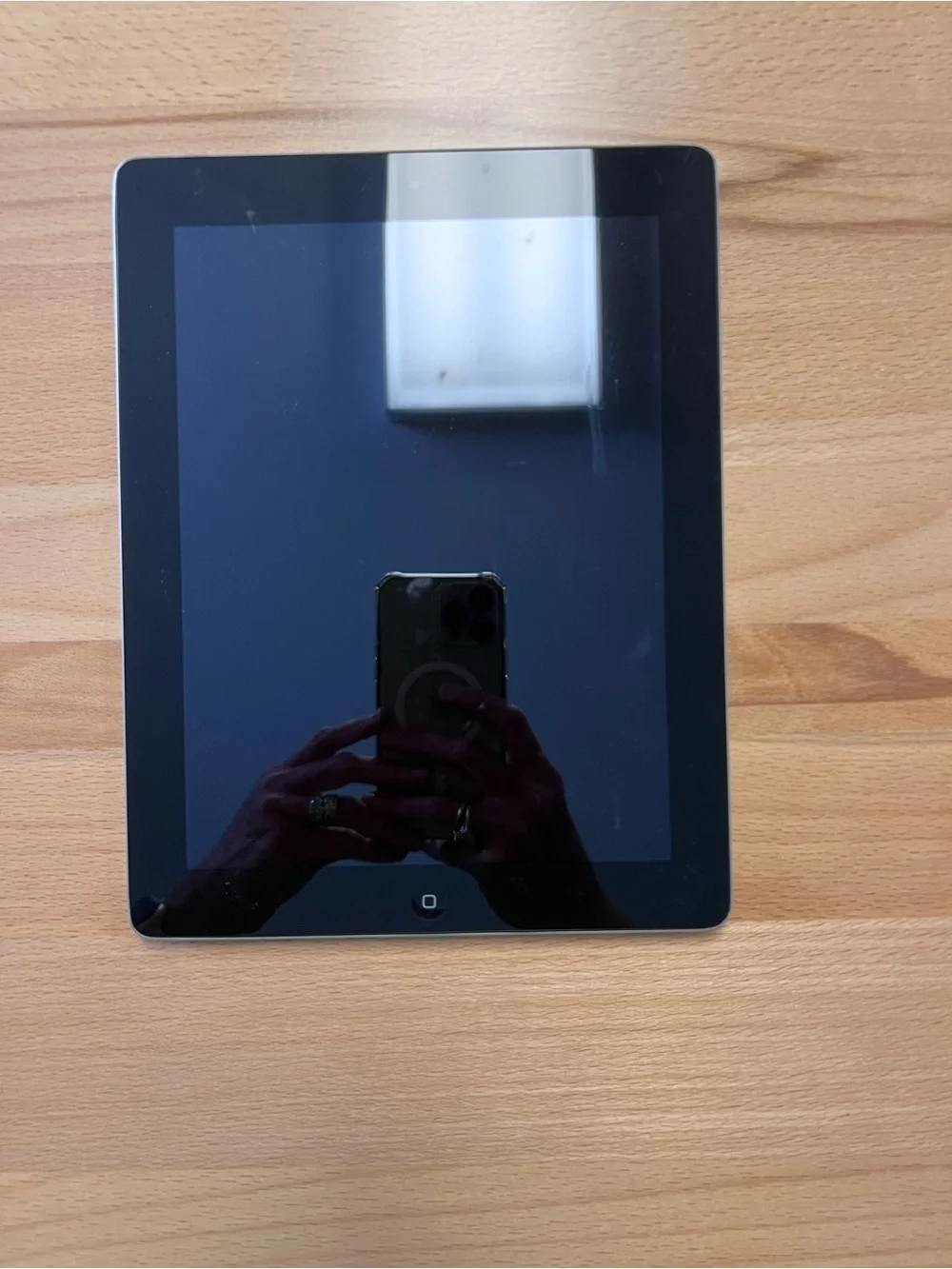 Apple iPad - Black Front Tablet with Silver Edge